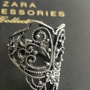 ZARA ACCESSORIES SILVER TONE RING SIZE M